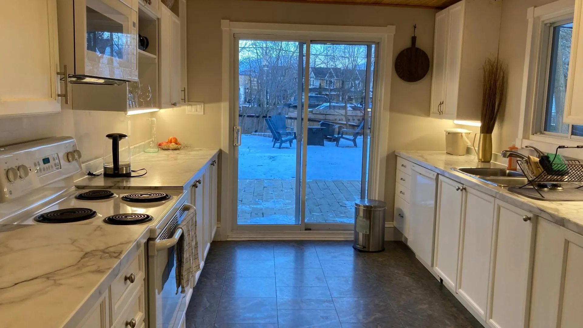 Holiday home Lovely Leslieville, Exploring Nature In The City Toronto