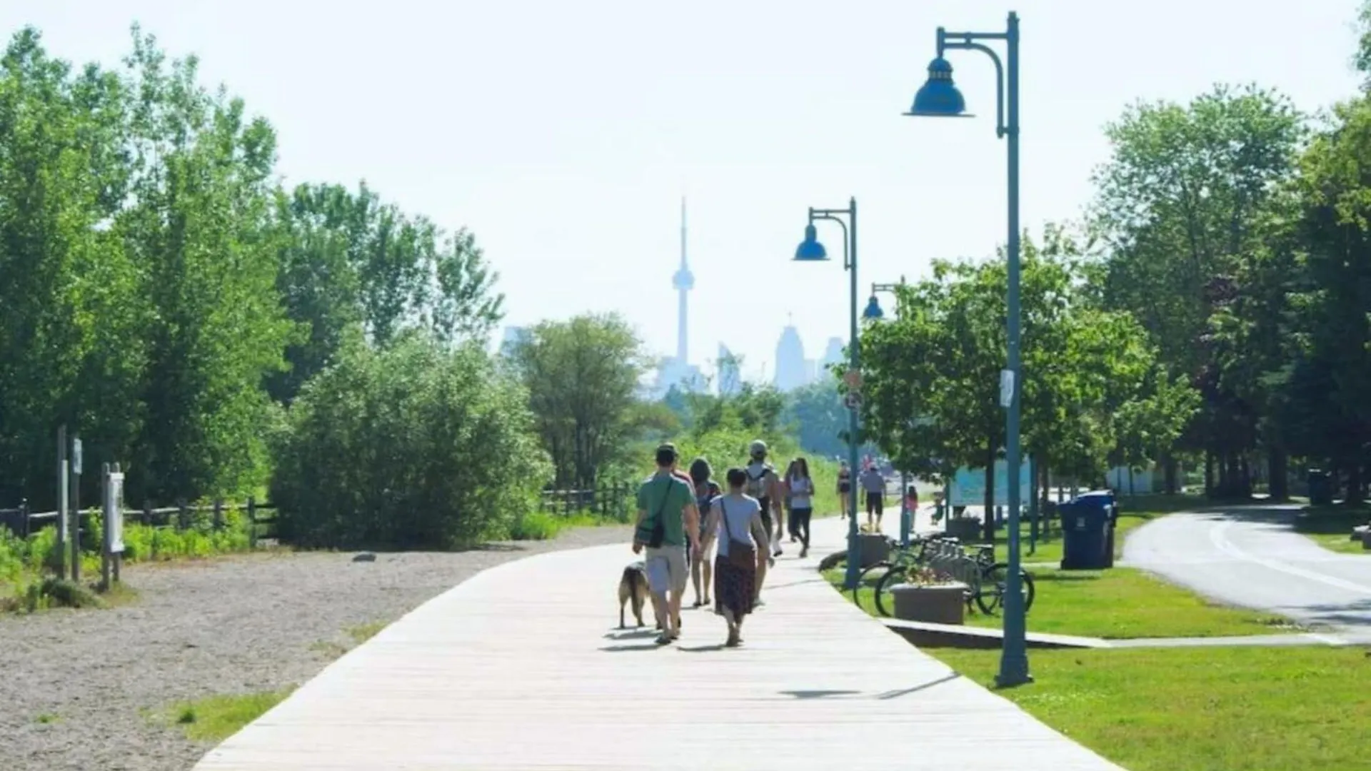 Holiday home Lovely Leslieville, Exploring Nature In The City Toronto Canada