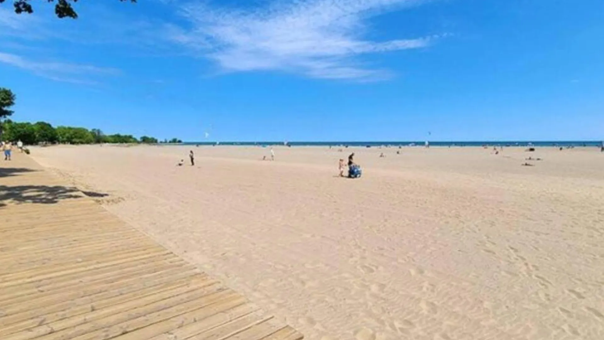 Lovely Leslieville, Exploring Nature In The City Toronto 0*,  Kanada